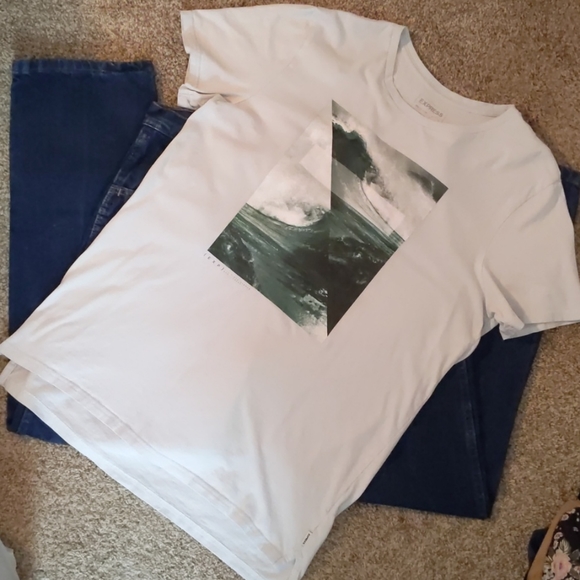 Express Other - Express { EXP } Light Gray T-shirt . Size L